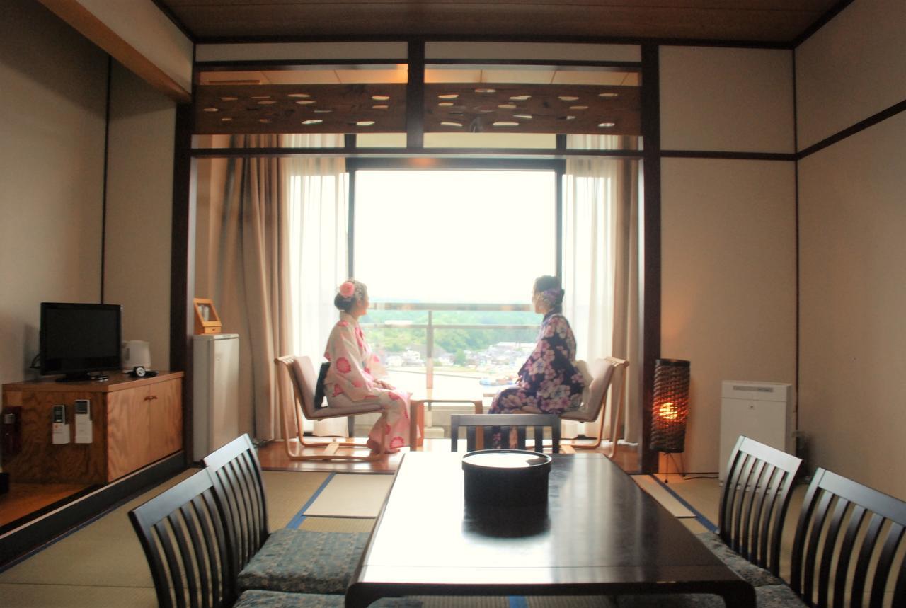 Castle Manai Hotell Anamizu Exteriör bild